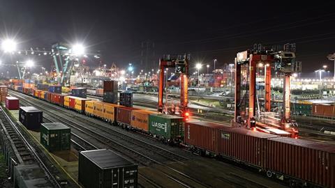 London Gateway - Southampton intermodal train